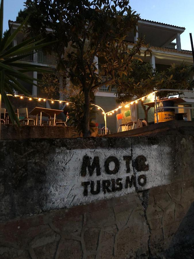 Mototurismo - Alla Scoperta Della Sardegna Sarroch Bagian luar foto